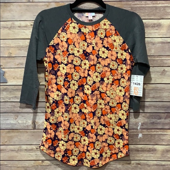 LuLaRoe Tops - Randy ❤️